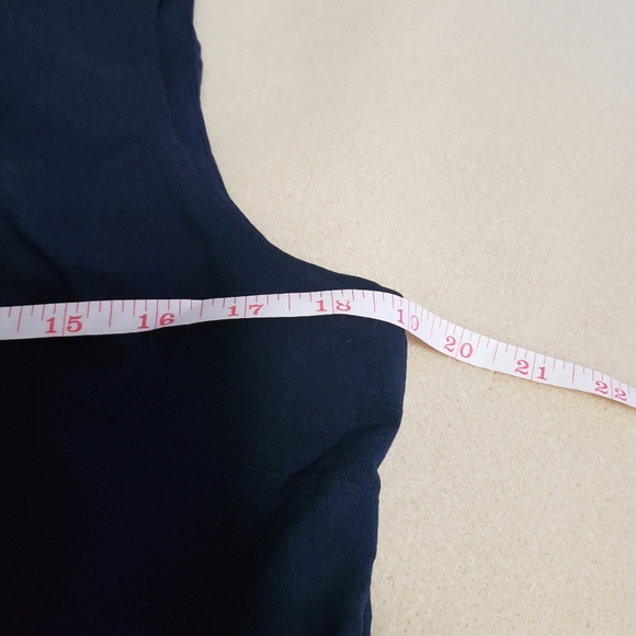 Braemar sleeveless navy blouse - Picture 3 of 5